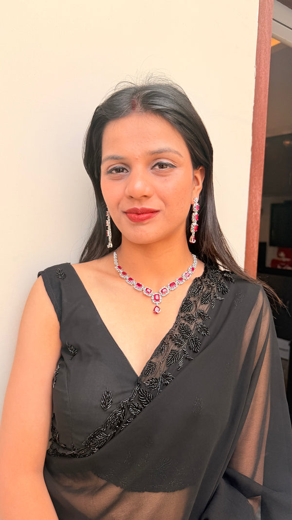This is my second purchase and I am in love with Elvara's jewellery. Again I received tons of compliments. Their jewellery can be styled in multiple ways and occasions. Totally worth it! Thank you, Elvara! Keep launching new collection.