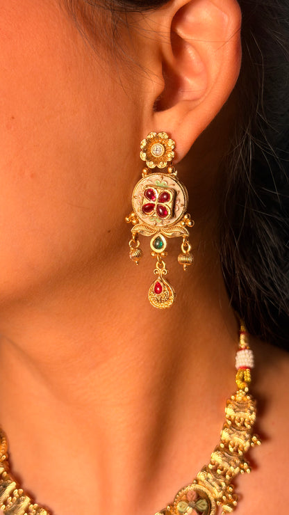 Sunheri Virasat Gold Necklace