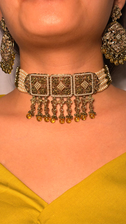 Noor Mahal Handcrafted Heritage Choker Set with Earrings
