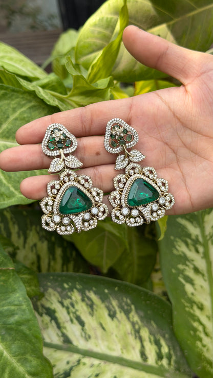 Inaaya Emerald Kundan AD Designer Choker Necklace Set with Earrings